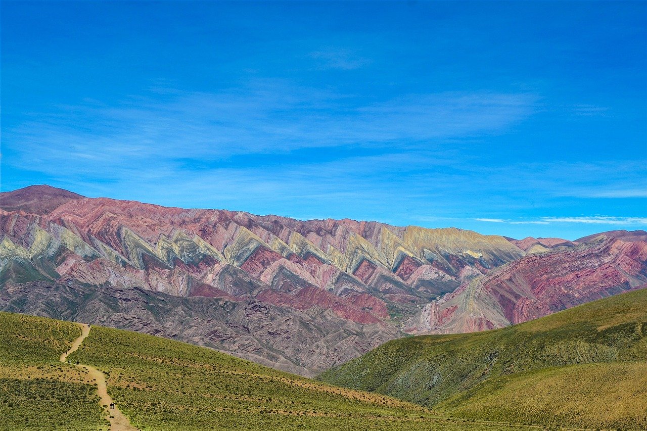 Descubre la Magia del Cerro 7 Colores 1